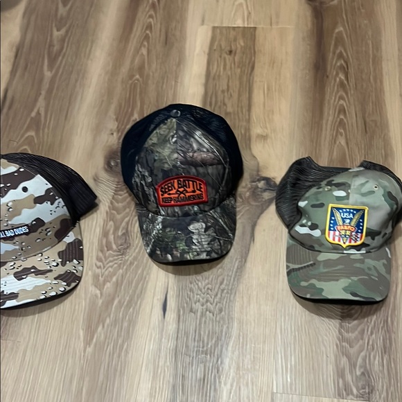 Abercrombie & Fitch Camo and Black Trucker Hats - Picture 1 of 4
